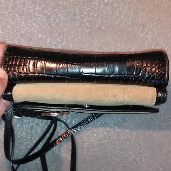 Brighton organisational wallet on a string. - Picture 4 of 12